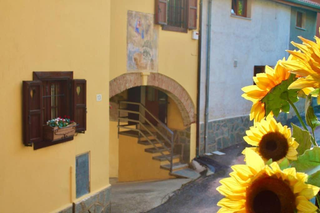 BORGHETTO STORICO - Fronte Castello Appartement Villar Dora Buitenkant foto