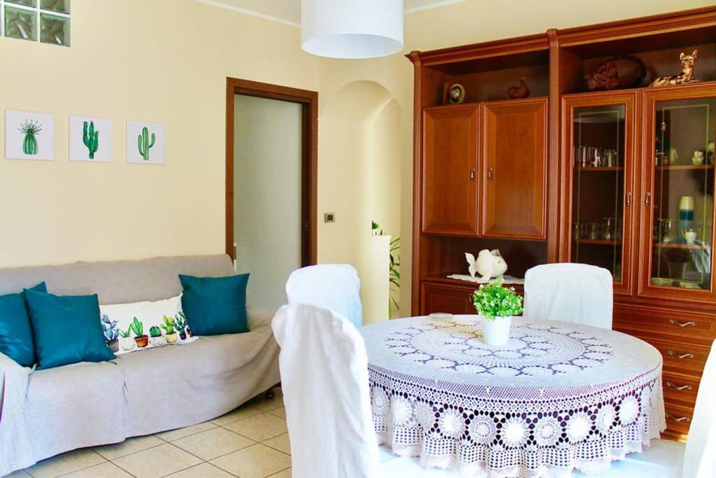 BORGHETTO STORICO - Fronte Castello Appartement Villar Dora Buitenkant foto